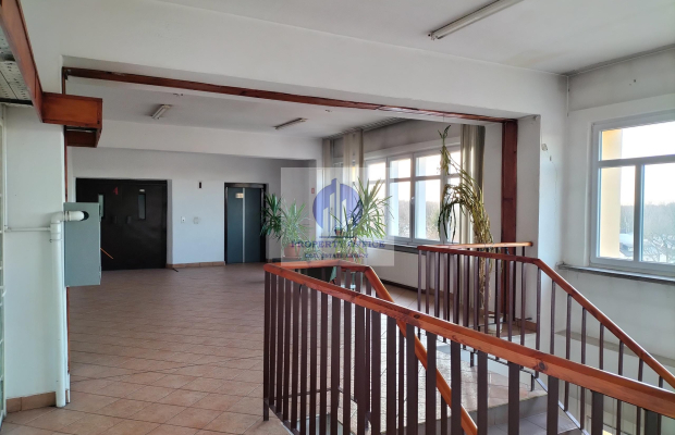 Wawer: lokal biurowy 36,41m2 do wynajęcia