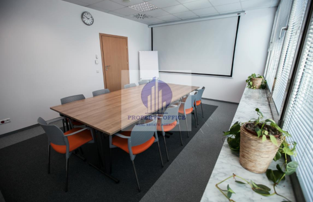 Warszawa Wola: sala konferencyjna dla 8 osób do wynajęcia
