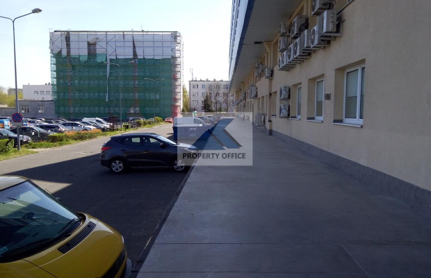 Praga Północ: magazyn 32,38m2 do wynajęcia