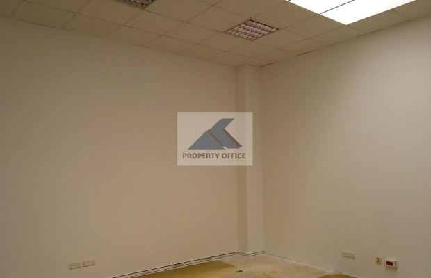 Praga Północ: magazyn 32,38m2 do wynajęcia