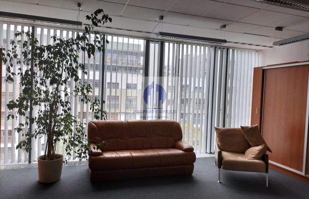 Wola: lokal biurowy 724m2 do wynajęcia