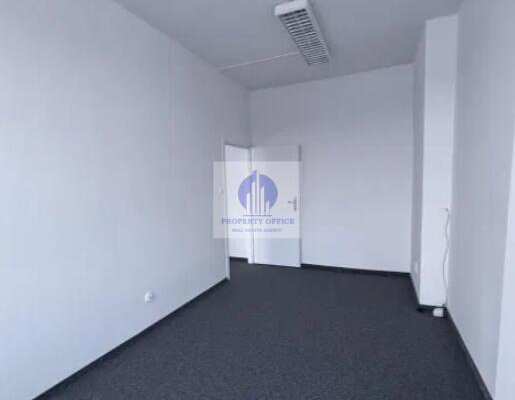 Włochy: lokal biurowy 35,20m2 do wynajęcia