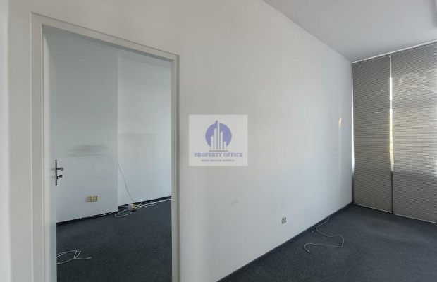 Włochy: lokal biurowy 41,80m2 do wynajęcia