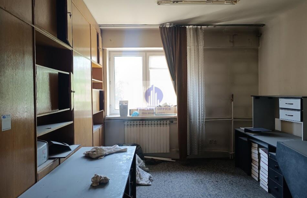 Włochy: lokal biurowy 32,80m2 do wynajęcia