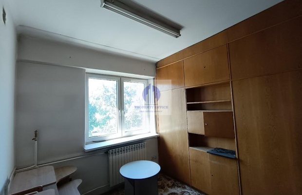 Włochy: lokal biurowy 32,80m2 do wynajęcia