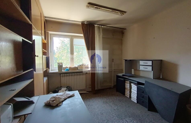 Włochy: lokal biurowy 32,80m2 do wynajęcia