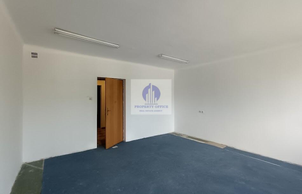 Włochy: lokal biurowy 24,90m2 do wynajęcia
