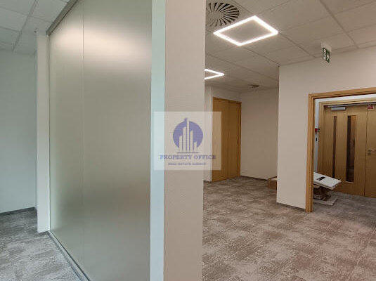 Mokotów: lokal biurowo-usługowy 620 m2 do wynajęcia