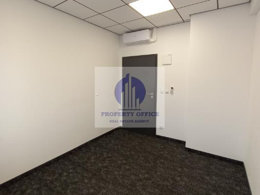 Włochy: lokal biurowy 10,50m2 do wynajęcia