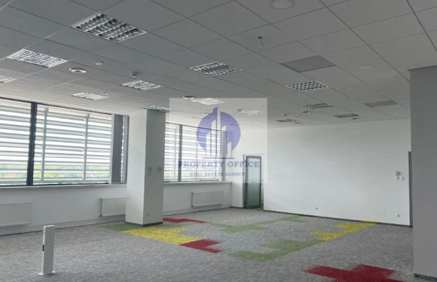 Wola: lokal biurowy 370m2 do wynajęcia
