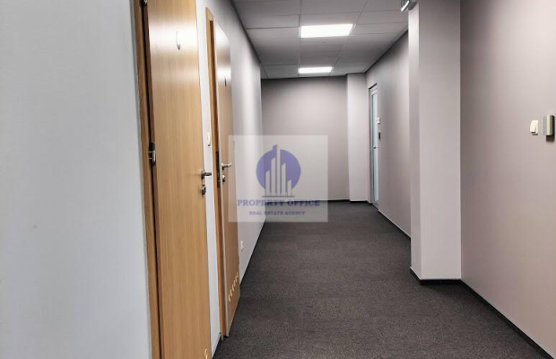 Warszawa Włochy: lokal biurowy 77,84 m2 do wynajęcia