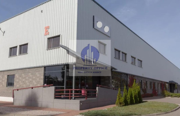 Włochy: lokal biurowy 450m2 do wynajęcia