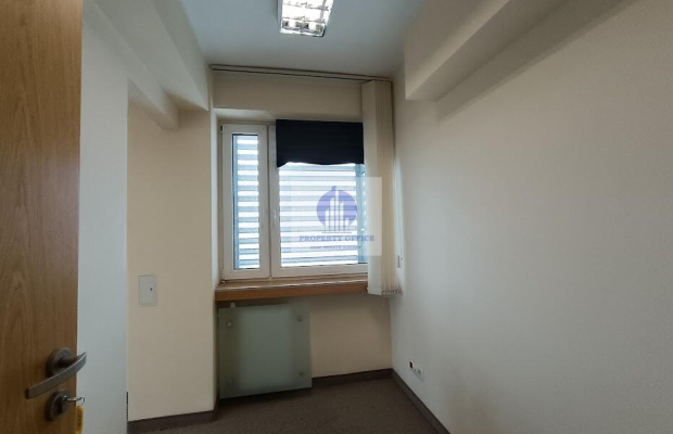 Mokotów: lokal biurowy 26,38 m2 do wynajęcia