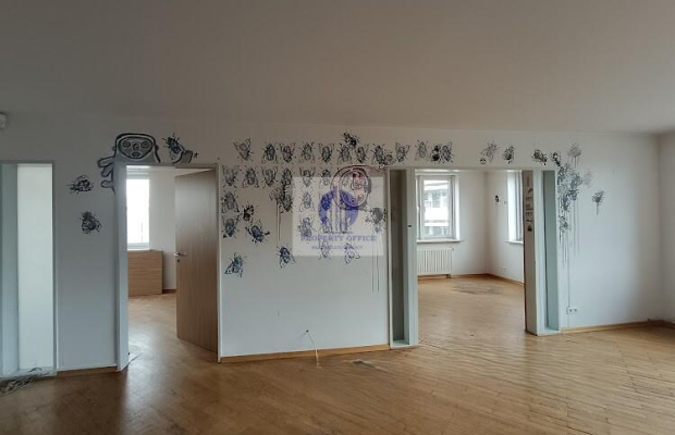 Mokotów: lokal biurowy 210 m2 do wynajęcia