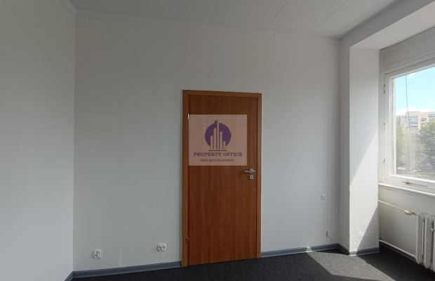 Praga Południe: lokal biurowy 15,30m2 do wynajęcia