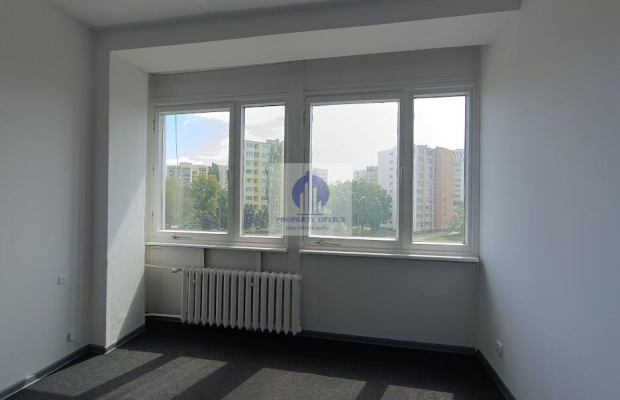 Praga Południe: lokal biurowy 15,30m2 do wynajęcia