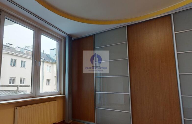 Mokotów: lokal biurowy 156 m2 do wynajęcia