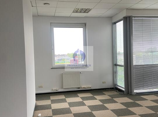 Włochy: lokal biurowy 81,04m2 do wynajęcia
