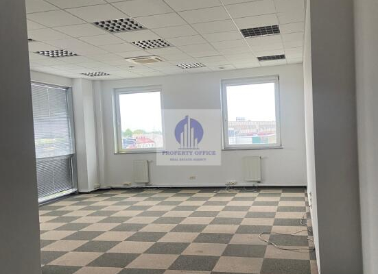 Włochy: lokal biurowy 81,04m2 do wynajęcia
