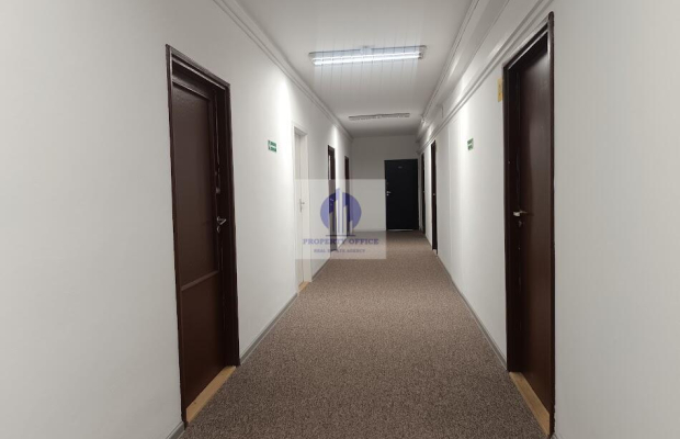 Włochy: lokal biurowy 15,26m2 do wynajęcia