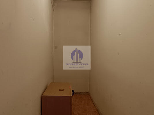 Włochy: lokal biurowy 33,90m2 do wynajęcia