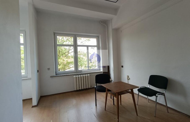 Wawer: lokal biurowy 37,53m2 do wynajęcia