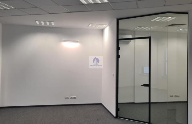 Włochy: lokal biurowy 60,50m2 do wynajęcia