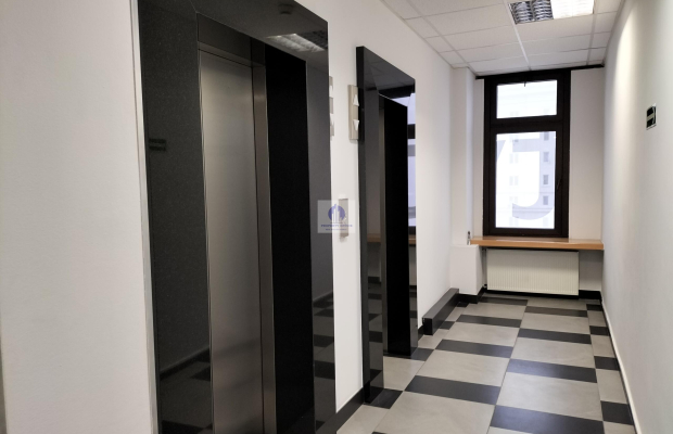 Śródmieście: lokal biurowy 45,18m2 do wynajęcia