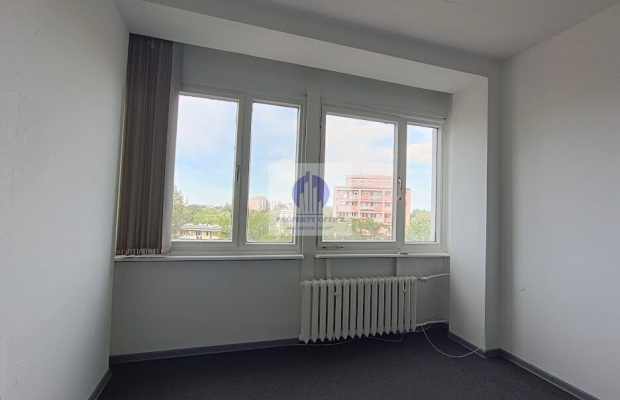 Praga Południe: lokal biurowy 22,90 m2 do wynajęcia