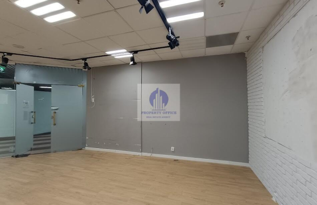 Mokotów: lokal handlowo-usługowy o pow. 130,78 m2 do wynajęcia