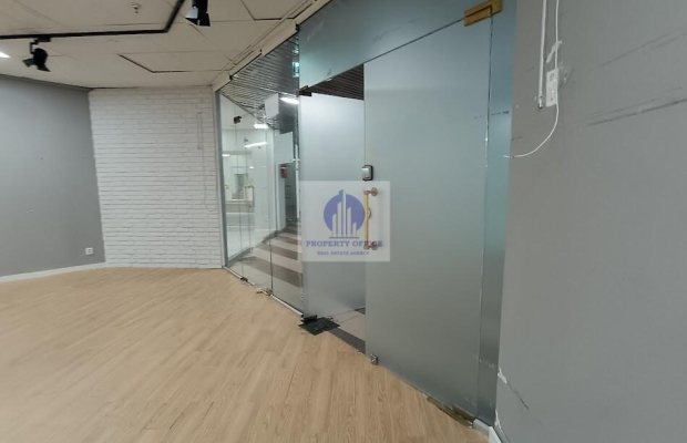Mokotów: lokal handlowo-usługowy o pow. 130,78 m2 do wynajęcia