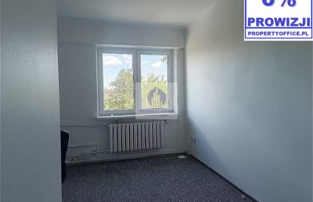 Włochy: lokal biurowy 13,70m2 do wynajęcia