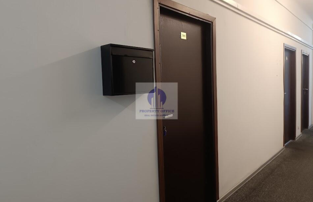 Włochy: lokal biurowy 13,70m2 do wynajęcia
