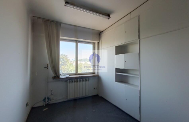 Włochy: lokal biurowy 55,20m2 do wynajęcia
