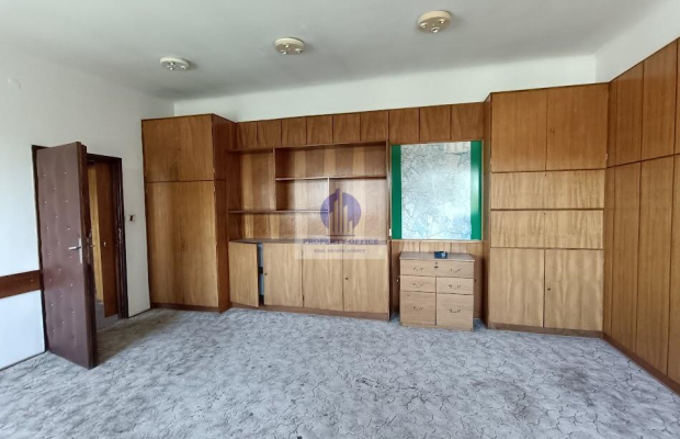 Włochy: lokal biurowy 73,40m2 do wynajęcia