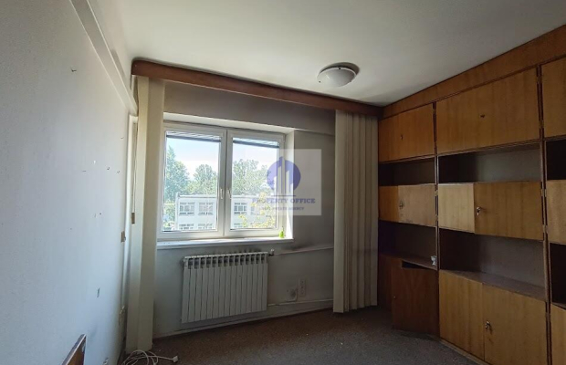 Włochy: lokal biurowy 73,40m2 do wynajęcia