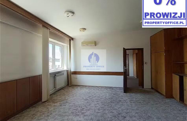 Włochy: lokal biurowy 73,40m2 do wynajęcia
