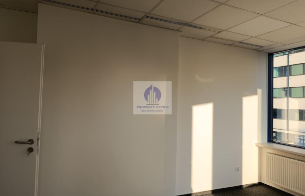 Śródmieście: lokal biurowy 75,25 m2 na wynajem