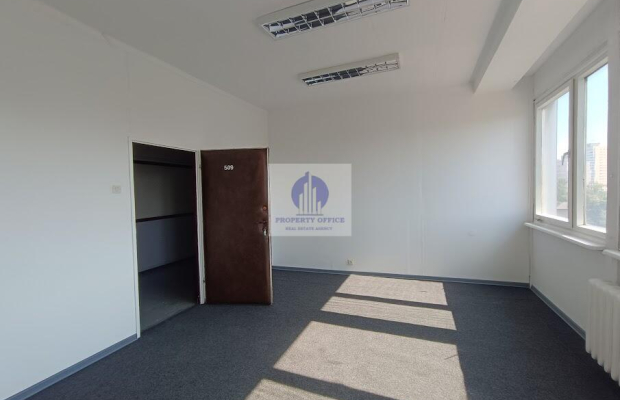 Praga Południe:lokal biurowy 21,70 m2 do wynajęcia