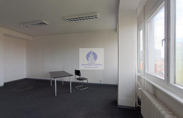 Praga Południe: lokal biurowy 35,10m2 do wynajęcia