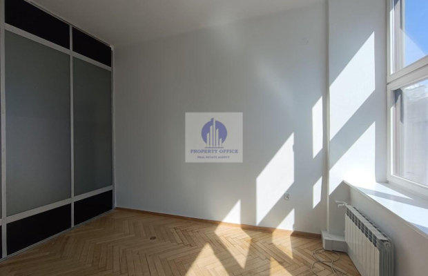 Śródmieście: lokal biurowy 15,37m2 do wynajęcia
