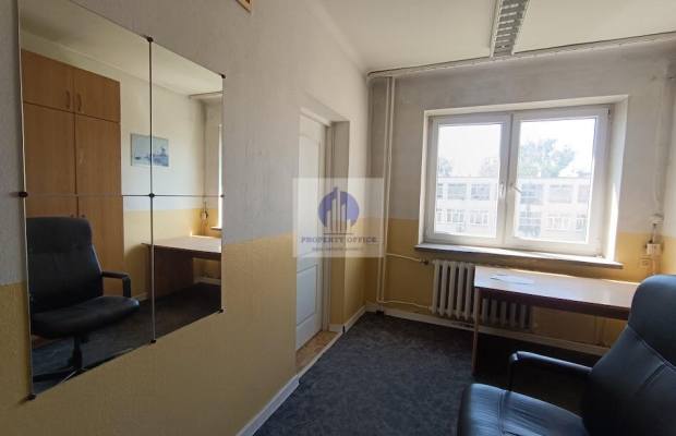 Włochy: lokal biurowy 72,20m2 do wynajęcia