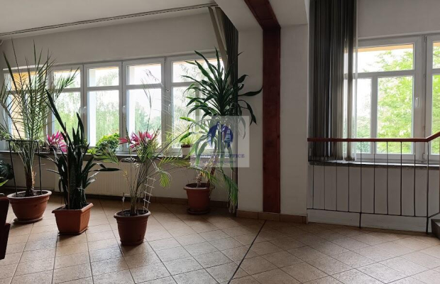 Wawer: lokal biurowy 25,52m2 do wynajęcia