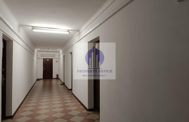 Włochy: lokal biurowy 28,60m2 do wynajęcia