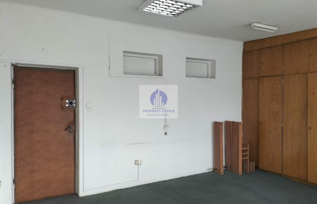 Włochy: lokal biurowy 27,20m2 do wynajęcia