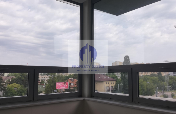 Praga Południe: lokal biurowy 218,09m2 do wynajęcia
