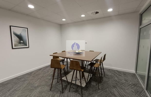 Ochota: biurko w coworkingu do wynajęcia