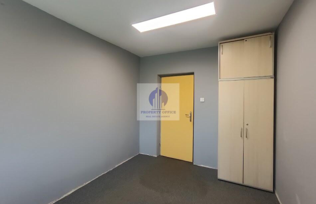 Włochy: lokal biurowy 15,30 m2 do wynajęcia