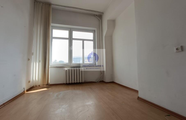 Wawer: lokal biurowy 11,34m2 do wynajęcia