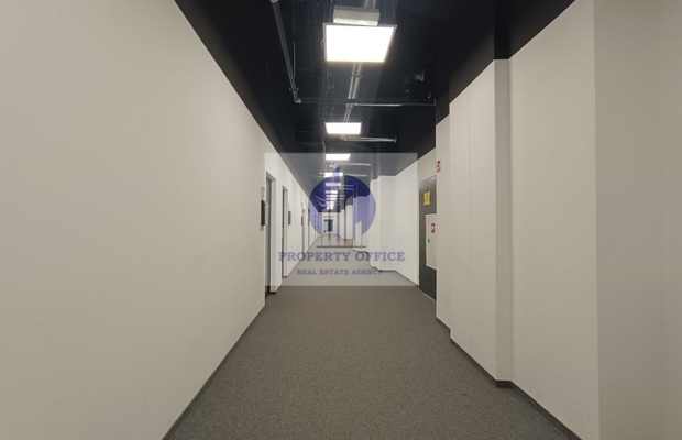 Włochy: lokal biurowy 80,30 m2 do wynajęcia